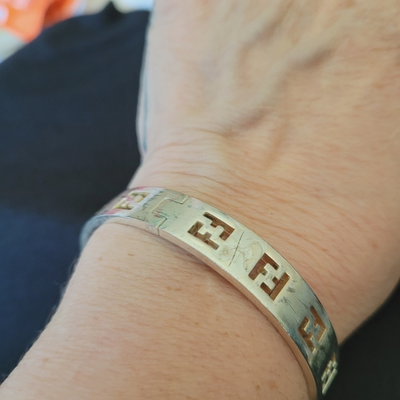 Bracelet - Picture 2 of 3